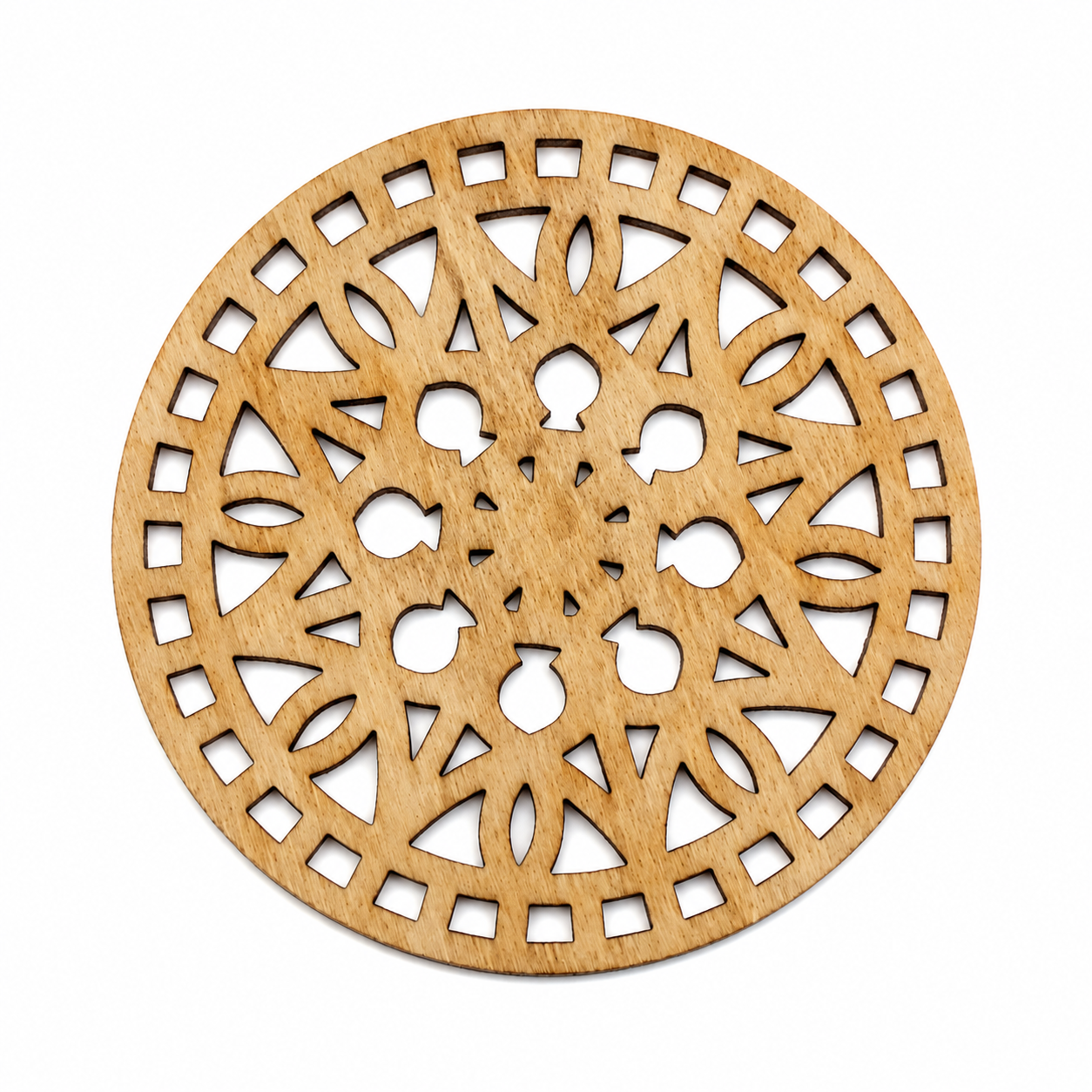 Dřevěná mandala / podtácek s geometrickým ornamentem 95 × 95 mm